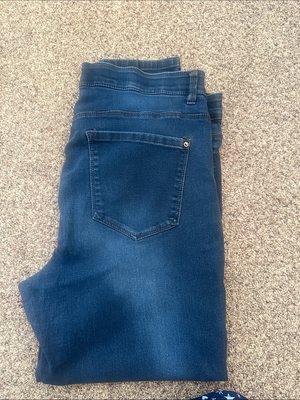 Curve Appeal stretch jeans for women - Picture 4 of 4
